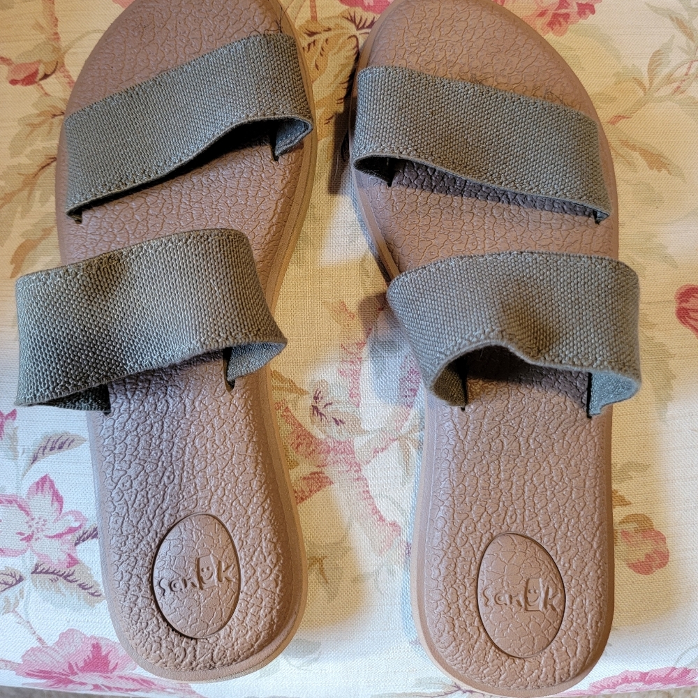 Slip on Summer Sandals